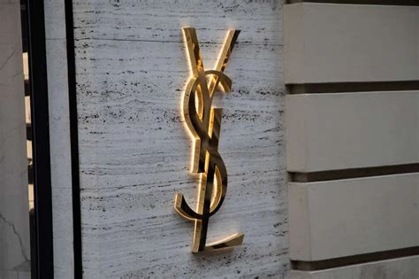 scandicci ysl|YSL opens new leather goods factory in Sandicci.